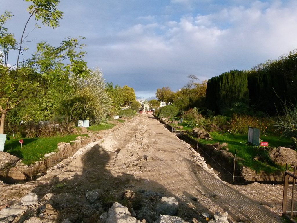photo de chemin d'accés vers future maison neuve